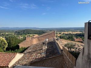 EGUILLES proche d’Aix en Provence appartement 2 pièces 48 m²