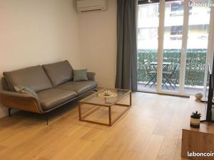 Appartement 2 pièces 45 m² Balcon proche Palais Longchamp
