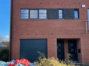 MAISON BEL ETAGE A VENDRE !!! A NE PAS RATER !!!!