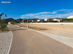 Terrain 350 m² Peyrolles En Provence