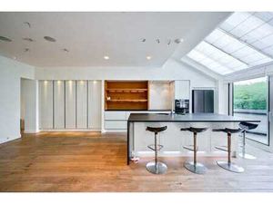 Place Stéphanie  magnifique duplex