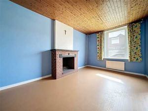 Maison 3 façades à rénover à Lodelinsart