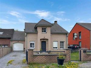 Spacieuse maison 4 façades  idéale pour une vie de famille !