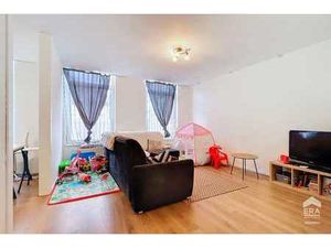 APPARTEMENT 1 CH DE 76 M2 EN PLEIN CENTRE