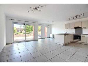 Superbe appartement deux chambres avec deux terrasses et cav