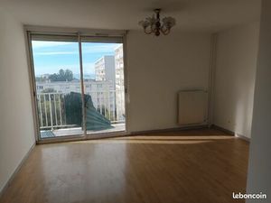 120000 Appartement 4 pièces