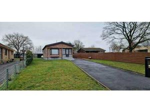 Très beau chalet avec remise aménagée et garage à Noiseux