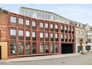 Chambre d'étudiant neuve de plain-pied avec salle de bain p