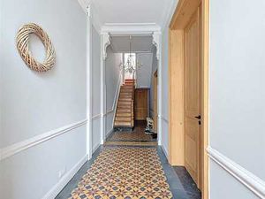 Bel appartement (rez) entièrement rénové!!