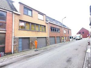 Ruime bel etage woning + zuid gerichte tuin + dubbele gar...