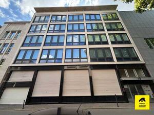 PLATEAU DE BUREAUX de +/- 250 M²