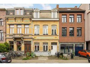 Ruime en karaktervolle herenwoning met zonnige tuin  dakt...