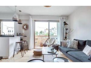 Maison mitoyenne en duplex 60 m2 à 2 min du centre