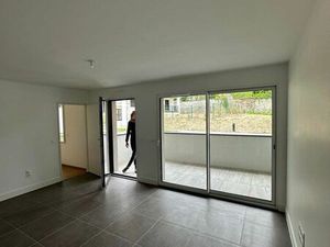 Appartement t2 la tronche + garage