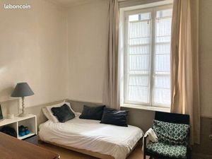 Chambre Étudiante Meublée Reims - 380