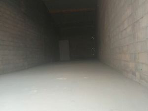 Hangar 100 mètres carrés