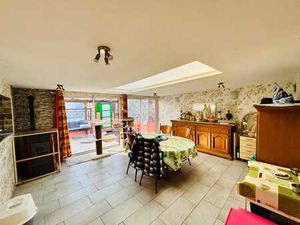 Maison 3 façades avec garage