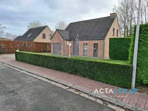 ESTAIMBOURG  Rue de la Tranquillité  13