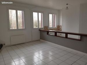 Les Andelys  particulier loue appartement 2 pieces  résidence Le Hamelc alme  lumineux  av