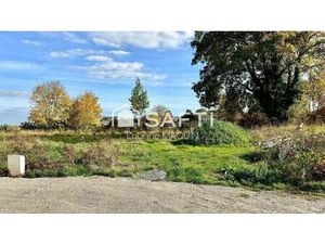 Terrain constructible viabilisé à vendre