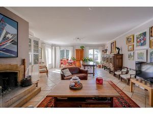 Maison 6 pièces 280 m²