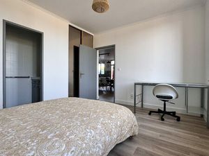 Chambre dans maison avec jardin en colocation