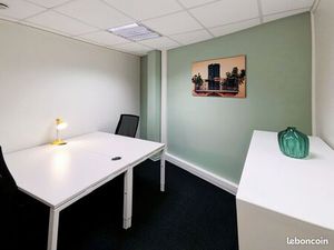 Bureau privé à louer pour 2 personnes à Marseille Prado