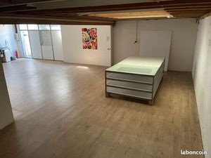 Local industriel 135 m²