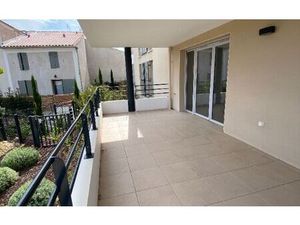 Location appartement  m² T-2 à Bouc-Bel-Air  1 140 €
