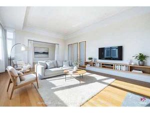 Vaste appartement de standing à rénover