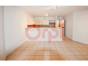 Location appartement  m² T-2 à Lyon 7  826 €