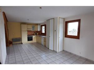 Location appartement  m² T-4 à Massongy  885 €