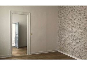 Location appartement  35 m² T-2 à Rochefort  555 €