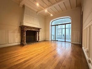 Bureaux à louer à Namur (VBD64049)