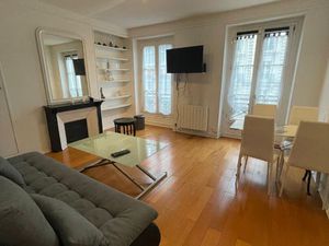 Appartement T2 Paris 10 à vendre