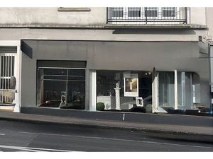 Local commercial - 64.4m ²