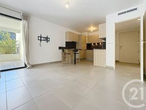 Appartement F2 à vendre - 2 pièces - 39 81 m2 - Cannes La Bocca - 06 - PROVENCE-ALPES-COTE