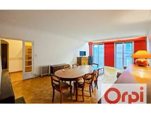 Location appartement  m² T-2 à Grenade  850 €