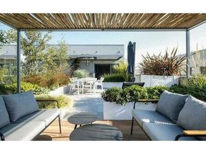 RARE 4 PIECES EN DERNIER ETAGE AVEC TERRASSE ET ROOFTOP