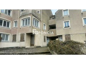 Local commercial réaménagé en appartement 2 pieces – Opportunité à Yerres