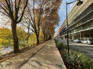 Location locaux professionnels 129 m² à L'Ile-Saint-Denis (93450)  57 000 €