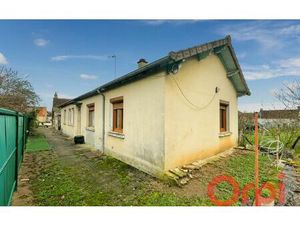 Maison Ainay-le-Château m² T-6 à vendre  77 000 €