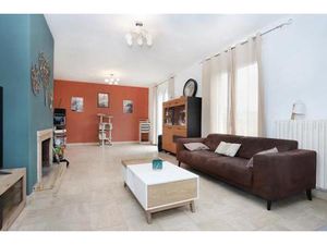 Maison 7 pièces de 172 m² située à Domagné