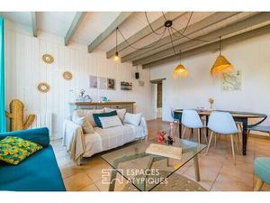 Authentique maison de village en pierre au charme d'antan