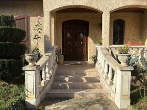 Villa de 203 m2 sur un terrain de 1000 m2  situation unique à Sainte-Foy-Lès-Lyon