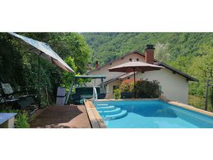 Vente maison 8 pièces 200 m² Villefranche-de-Rouergue (12200)