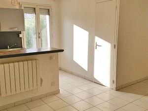 Studio 1er étage petite résidence