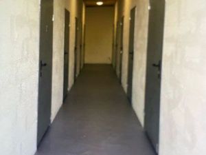 Garde-meuble ou box de rangement