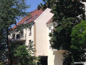 F3 centre ville avec balcon