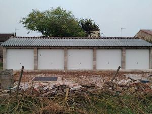 Loue Albi garage fermé 90